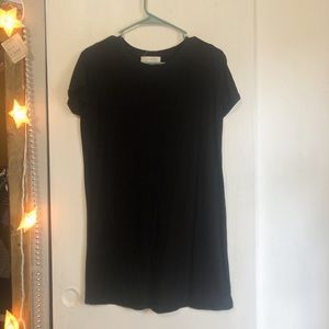 long black t-shirt with side slits